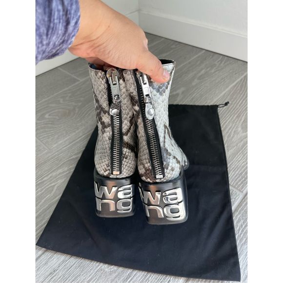 ALEXANDER WANG Women's Parker Snake-Embossed Leather Ankle Boots Size 7.5 - Picture 1 of 11